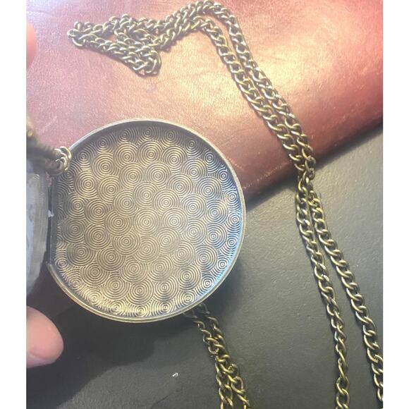 Men's 2" Bronze Tone Pocket Watch, US Veteran, "Never Forget" - Picture 4 of 4